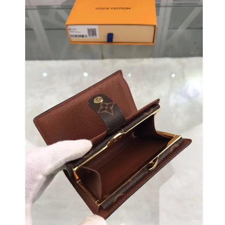 Official Brother Sam 19B570176 Bags LV 0819